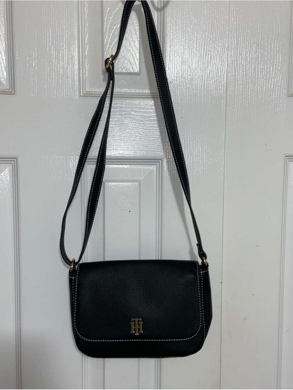 Tommy Hilfiger Black Pebbled Leather Crossbody with Gold Logo
